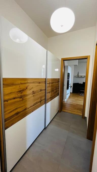 Apartment Holesovice, Garden, Garage Praga Exterior foto